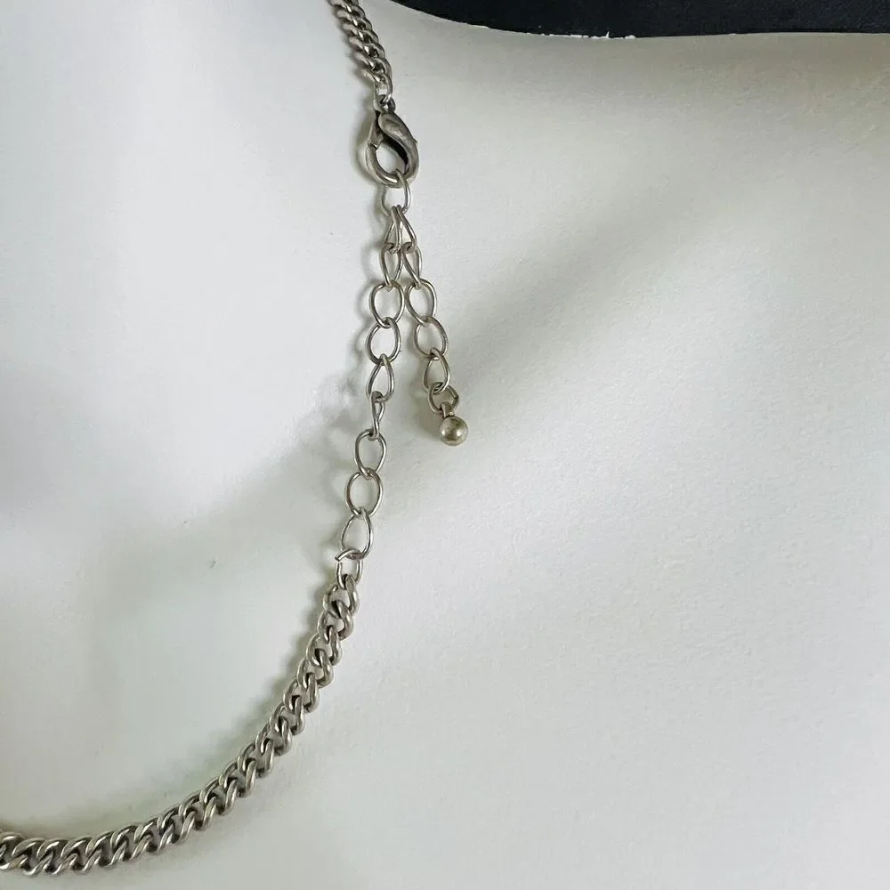 Metal Textured Charm Bib Dangl Necklace Silver Tone Chain Round Pendants 1505